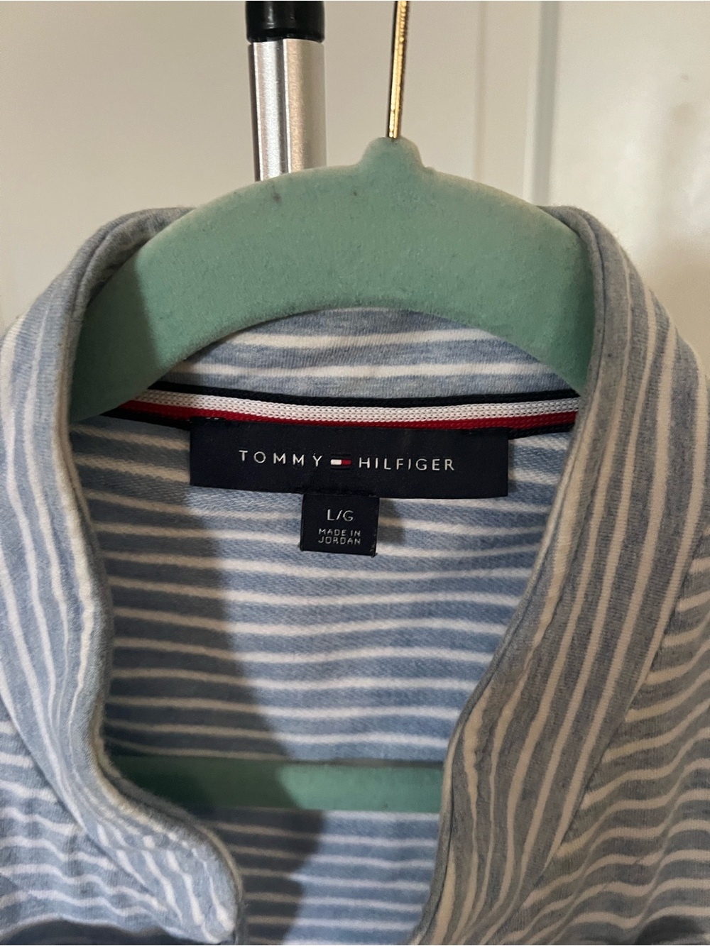 Tommy Hilfiger Women’s Light Blue and White open front knit jacket
